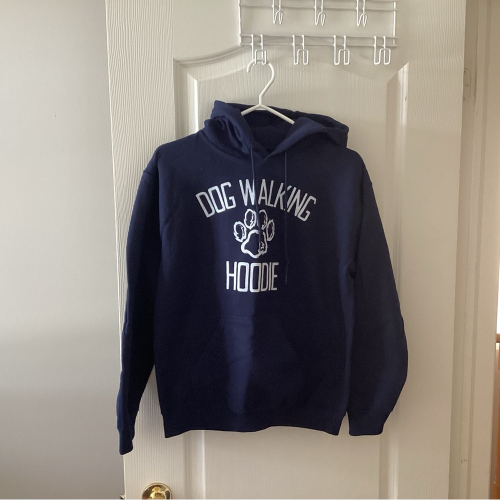 Gildan Navy Dog Walking Hoodie. Size small. B6